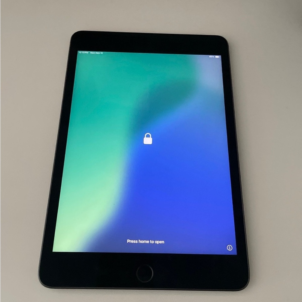 iPad mini 5th generation
Activation lock
Final sale
Parts only
Great condition